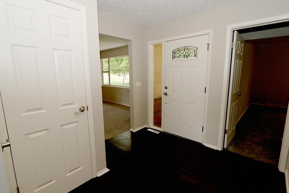 328 Wendell Road Southwest Reynoldsburg, OH 43068 - Photo 3 of 21