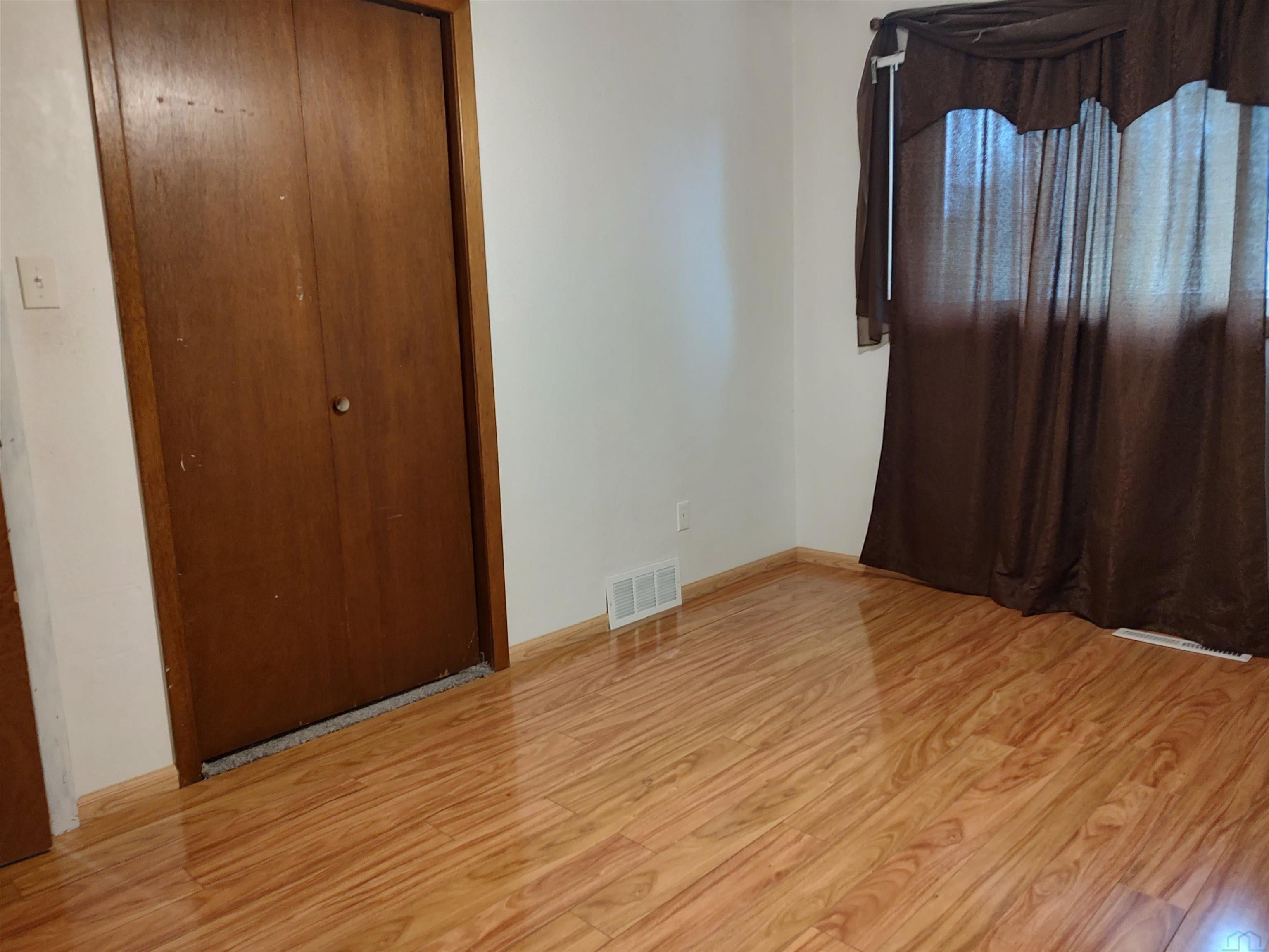 711 Geisinger Road Storm Lake, IA 50588 - Photo 7 of 18 Gallery Image 7