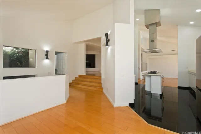 $8,000 | 600 Kahiau Loop, Honolulu, HI 96821