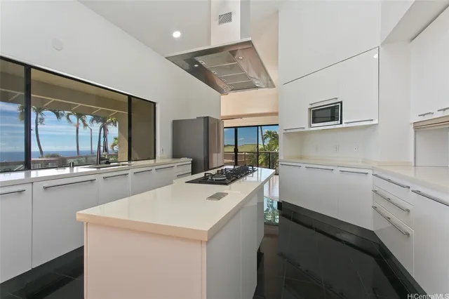 $8,000 | 600 Kahiau Loop, Honolulu, HI 96821