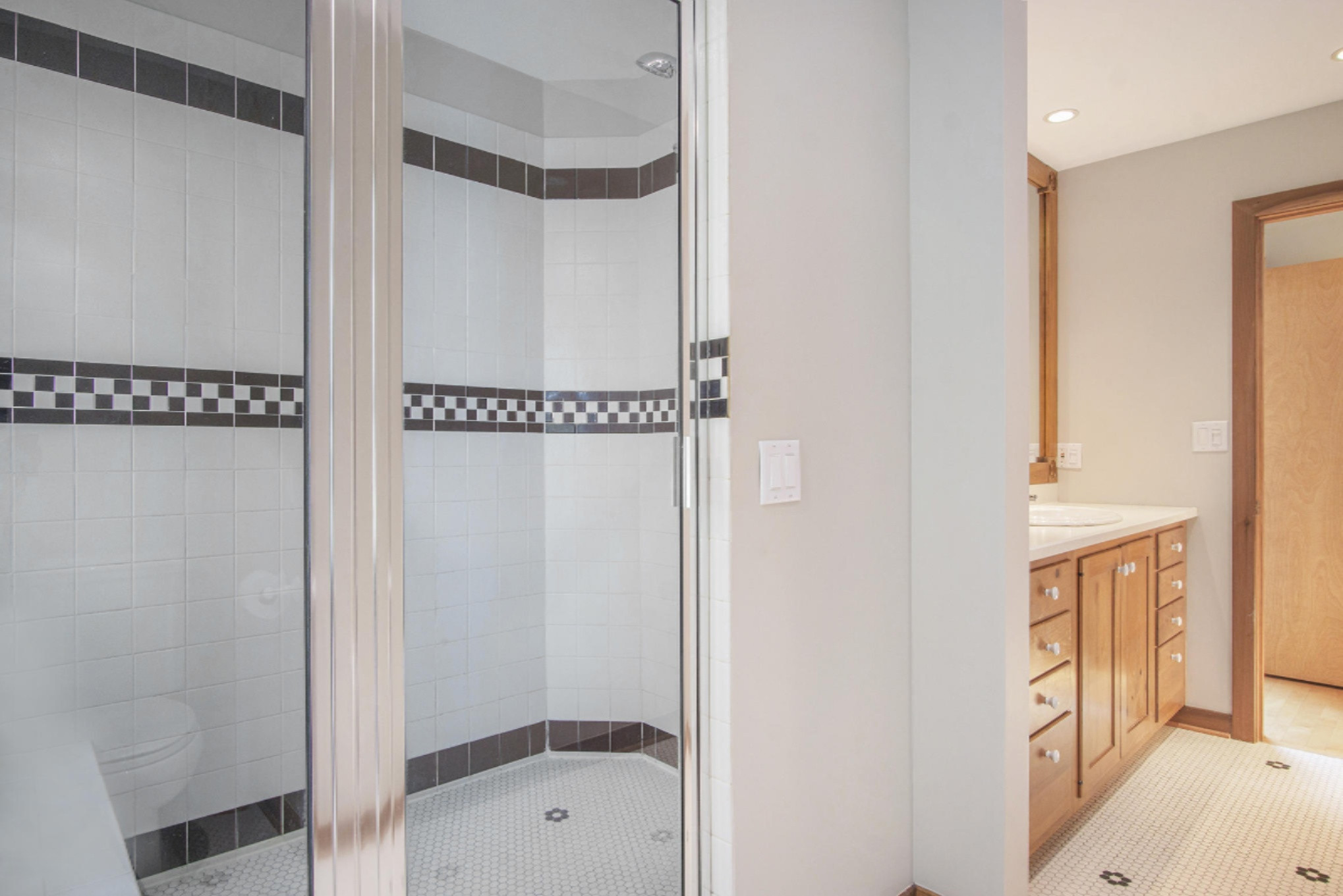 7999 Harbert Road Harbert, MI 49115 - Photo 12 of 41 DSC00072