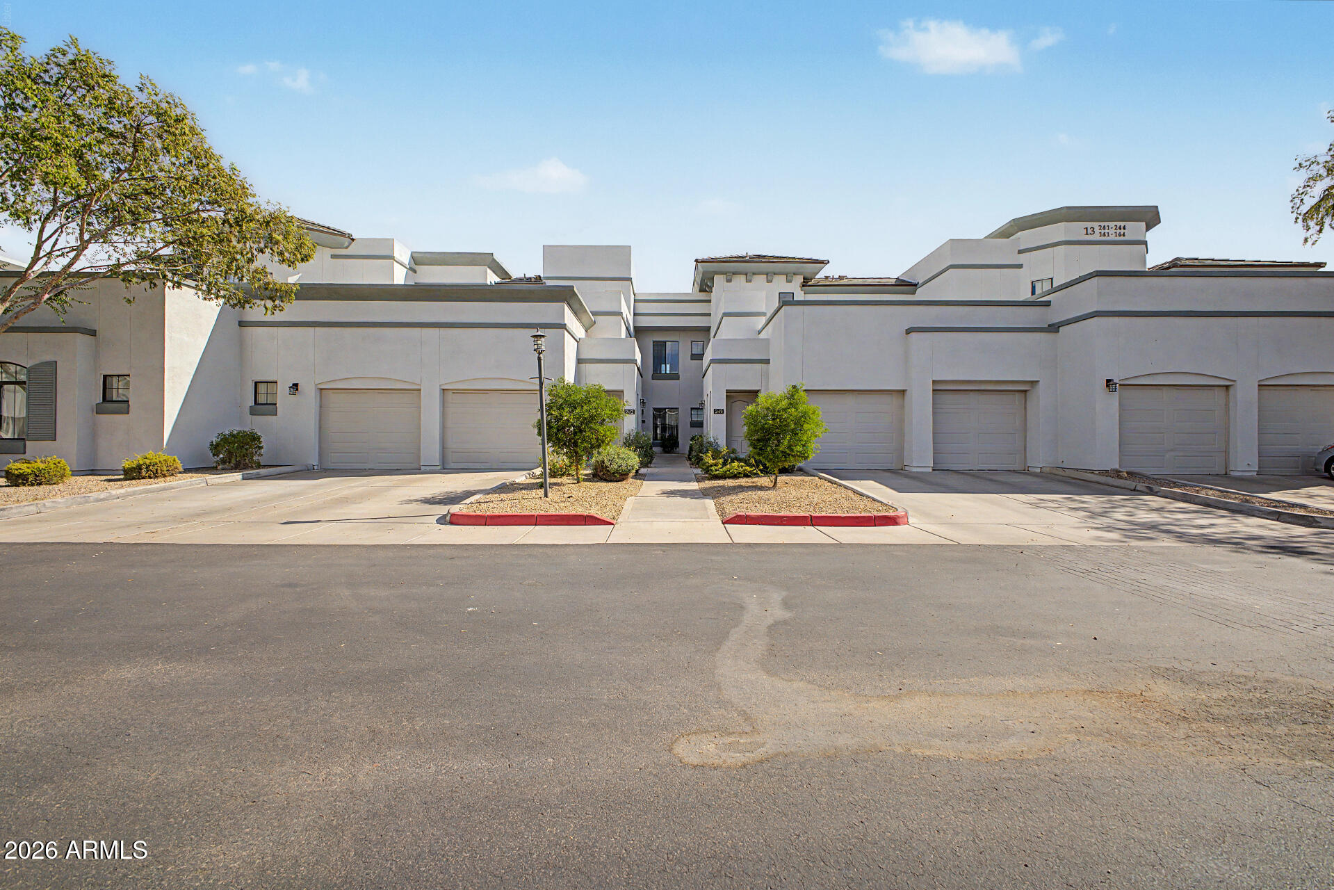 295 North Rural Road, Unit 142 Chandler, AZ 85226 - Photo 2 of 26 01-Rural