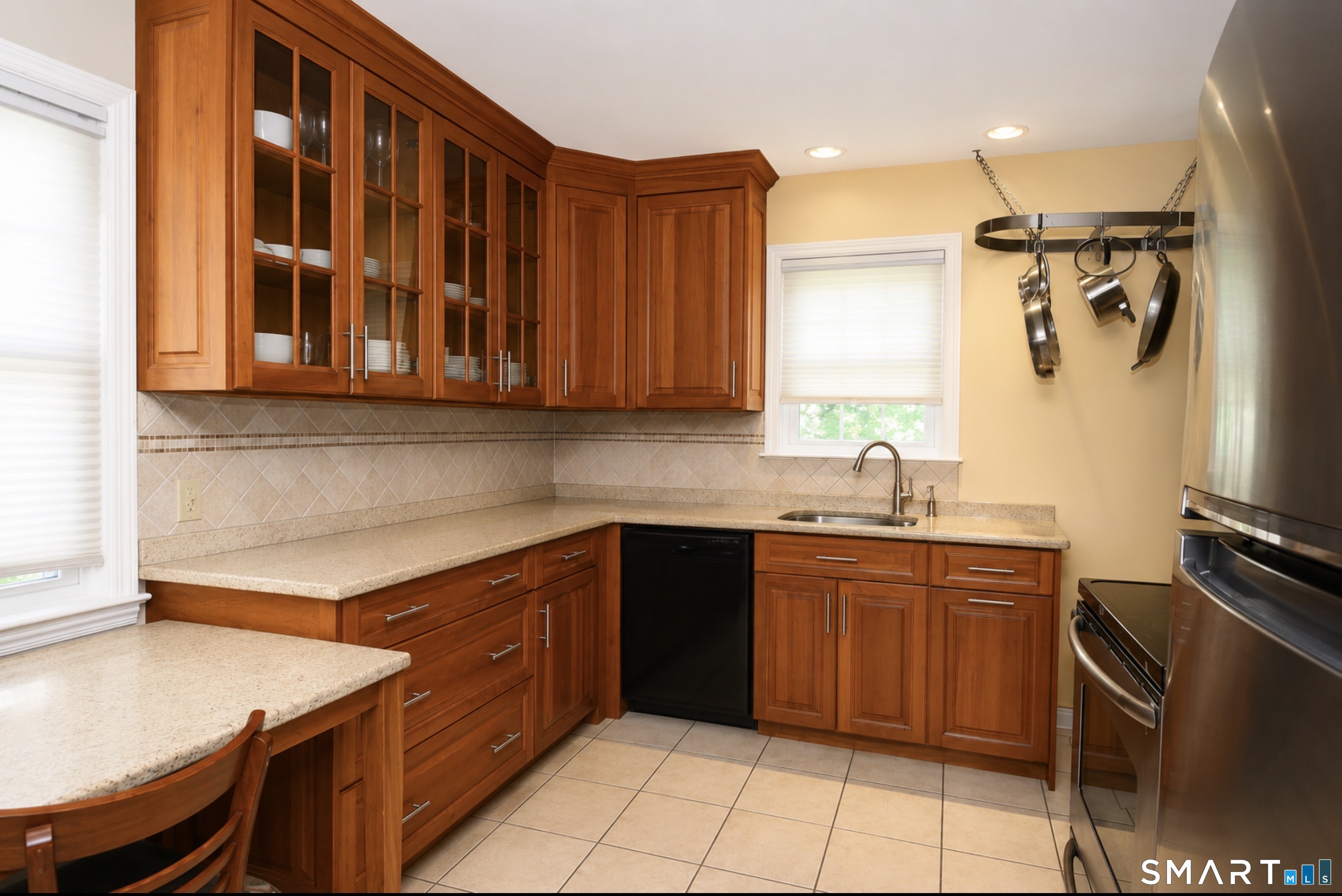 1030 Jennings Road Fairfield, CT 06824 - Photo 7 of 18