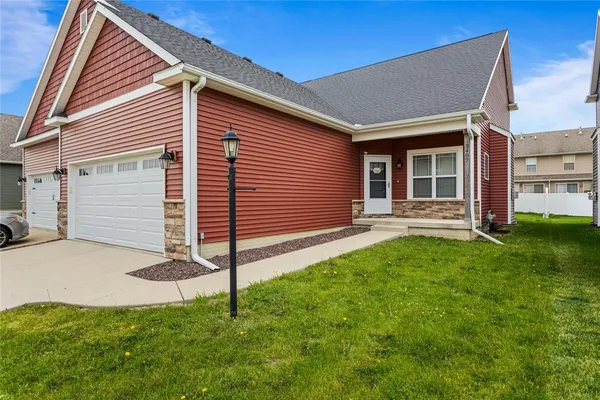 $315,000 | 3407 Boulder Ridge Drive, Champaign, IL 61822