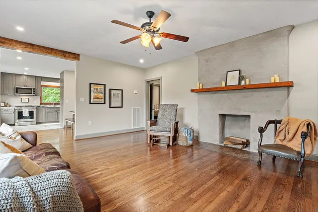 $542,900 | 6421 Clarksville Pike, Joelton, TN 37080