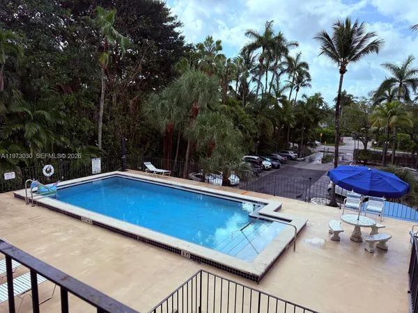 $2,350 | 2539 South Bayshore Drive, Unit 226AR, Miami, FL 33133