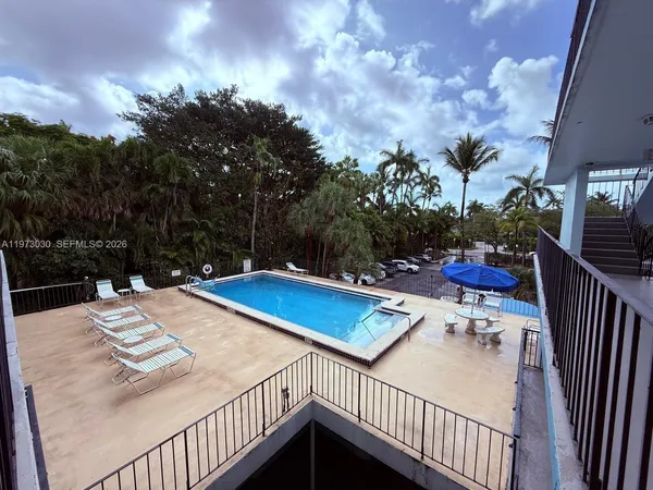 $2,350 | 2539 South Bayshore Drive, Unit 226AR, Miami, FL 33133
