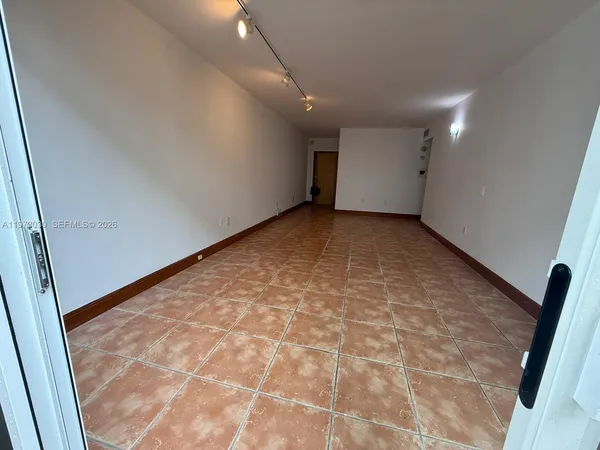 $2,350 | 2539 South Bayshore Drive, Unit 226AR, Miami, FL 33133