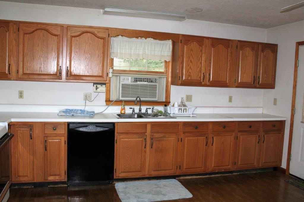 349 Cox Store Road Southwest Floyd, VA 24091 - Photo 20 of 47 Kitchen 3
