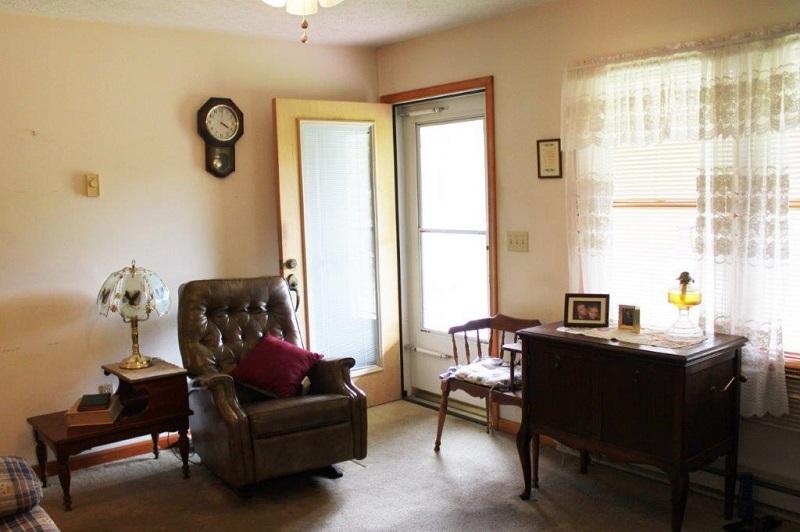 349 Cox Store Road Southwest Floyd, VA 24091 - Photo 4 of 47 Living Room 1
