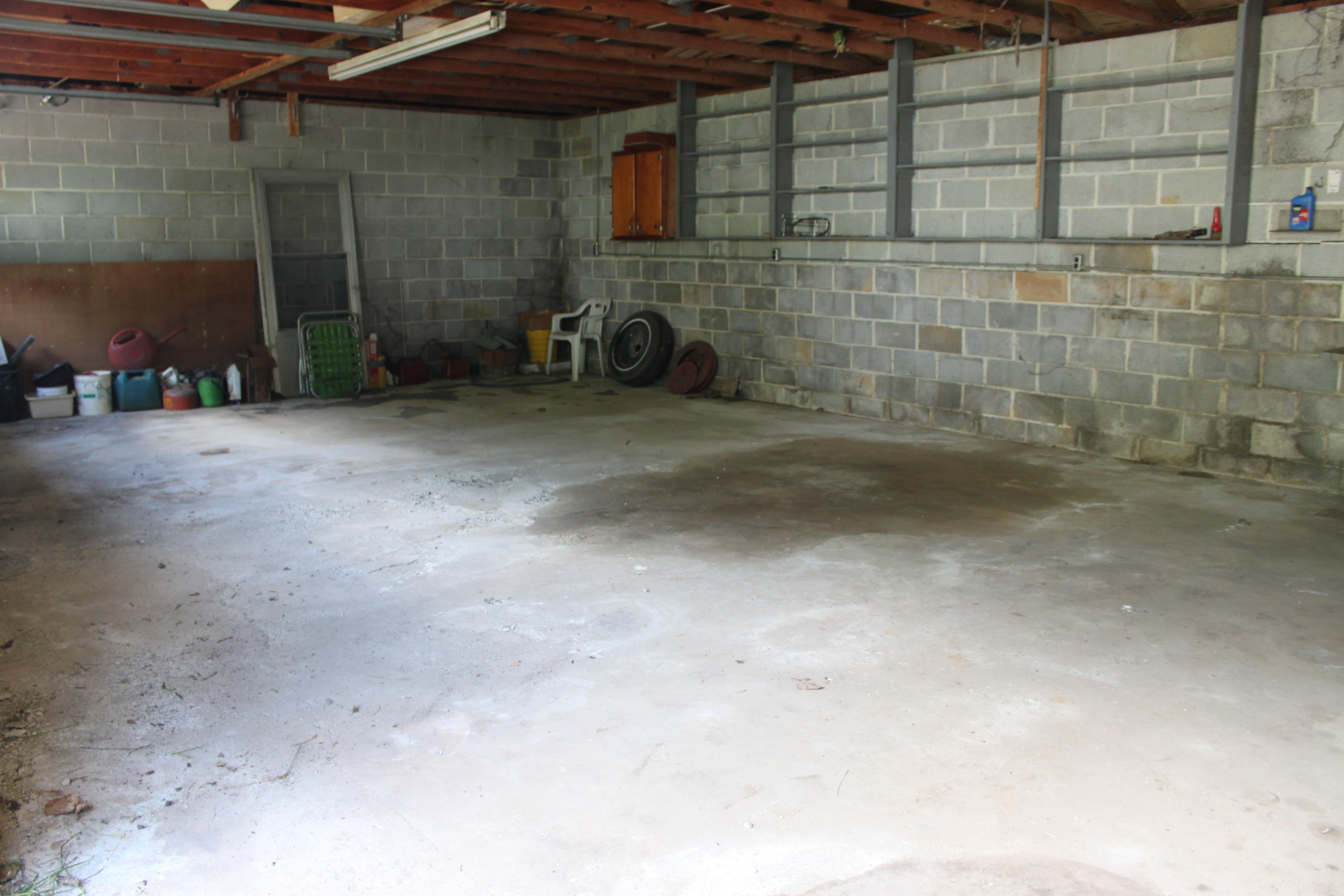 349 Cox Store Road Southwest Floyd, VA 24091 - Photo 36 of 47 Inside Garage