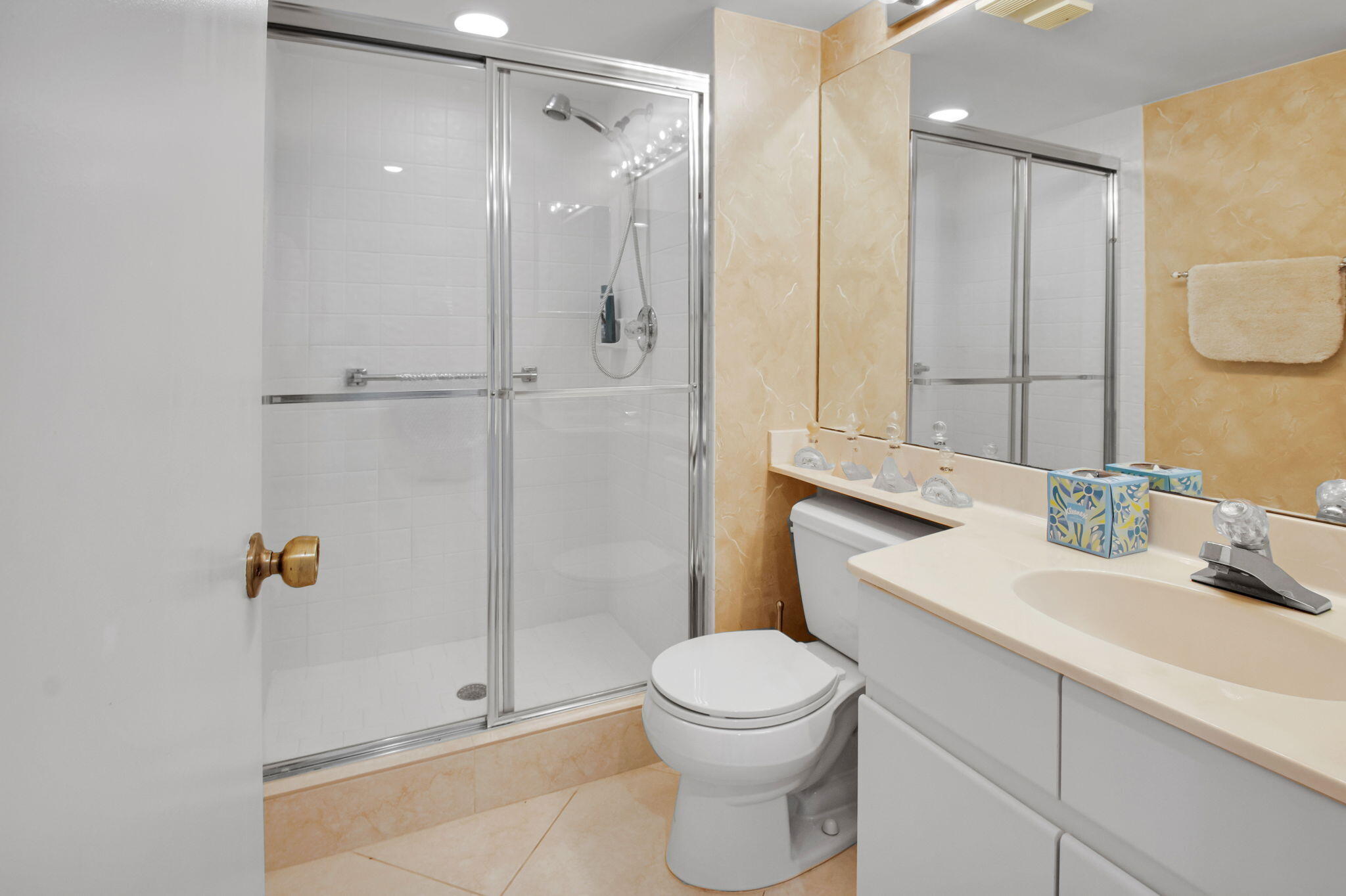 7380 Clunie Place, Unit 13006 Delray Beach, FL 33446 - Photo 22 of 67 a bathroom with a sink a toilet and shower