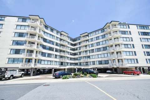 $699,000 | 111 South 16th Avenue, Unit 313, Longport, NJ 08403