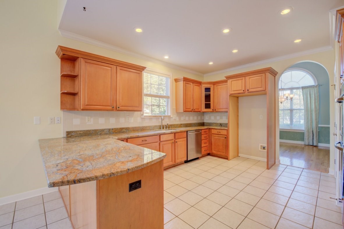 153 Kathy Circle Collierville, TN 38017 - Photo 5 of 23