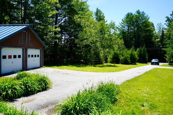 $89,900 | 693 Canaan Road, Pittsfield, ME 04967