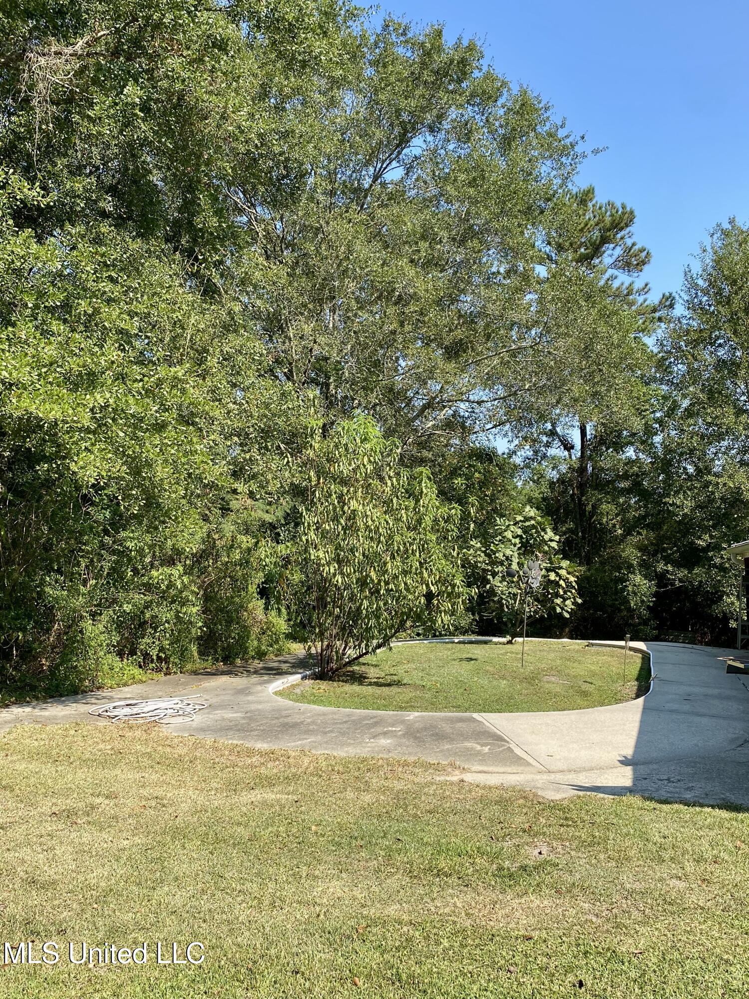 402 Grover Barrett Road Picayune, MS 39466 - Photo 25 of 33 25, IMG_5607