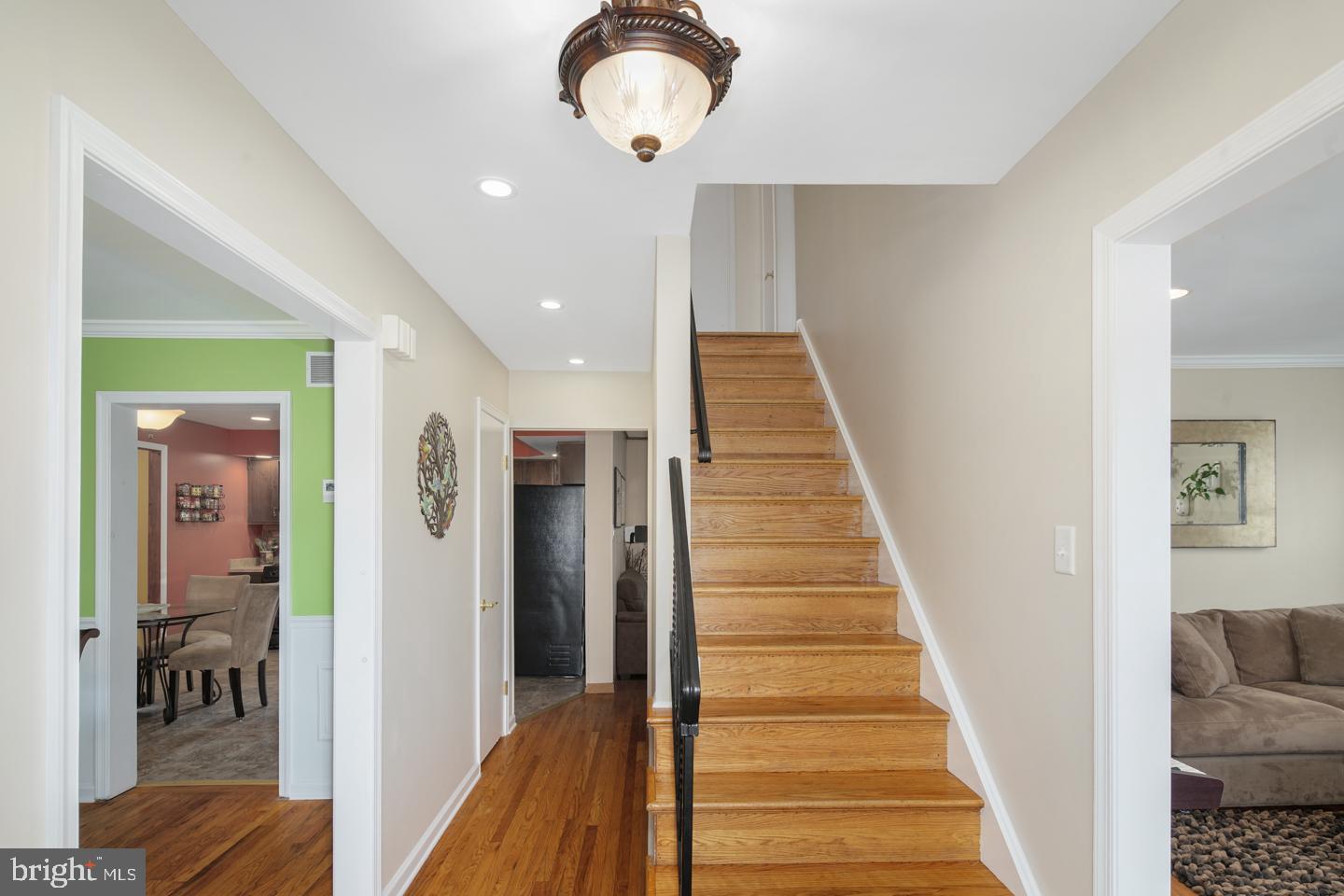 825 Upper Gulph Road Wayne, PA 19087 - Photo 2 of 33