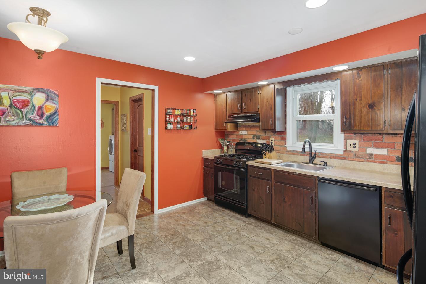 825 Upper Gulph Road Wayne, PA 19087 - Photo 7 of 33