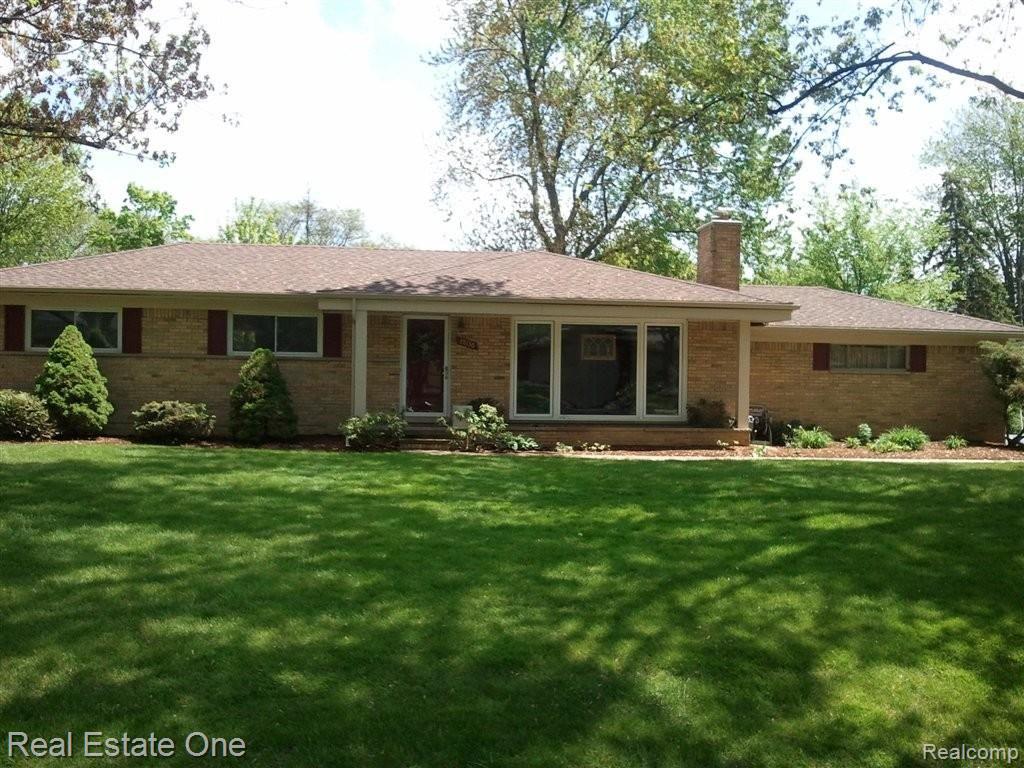 28136 Hawberry Road Farmington, MI 48331 - Photo 1 of 19 Welcome