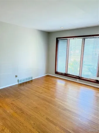 $2,100 | 1125 Florland Drive, Florissant, MO 63031