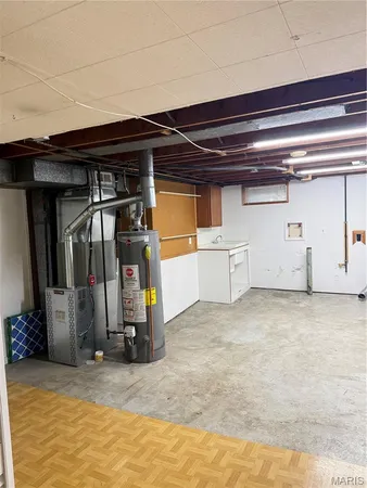 $2,100 | 1125 Florland Drive, Florissant, MO 63031