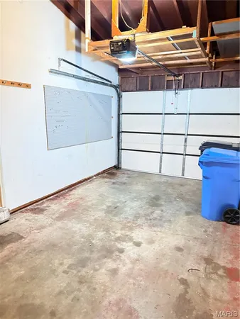 $2,100 | 1125 Florland Drive, Florissant, MO 63031