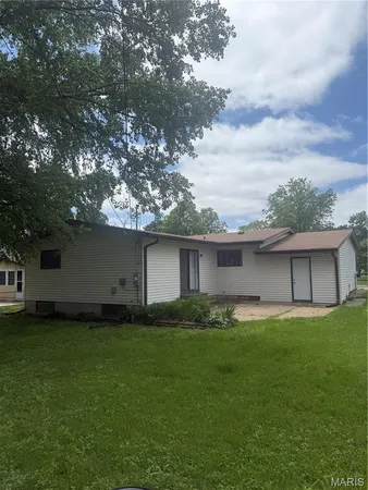 $2,100 | 1125 Florland Drive, Florissant, MO 63031