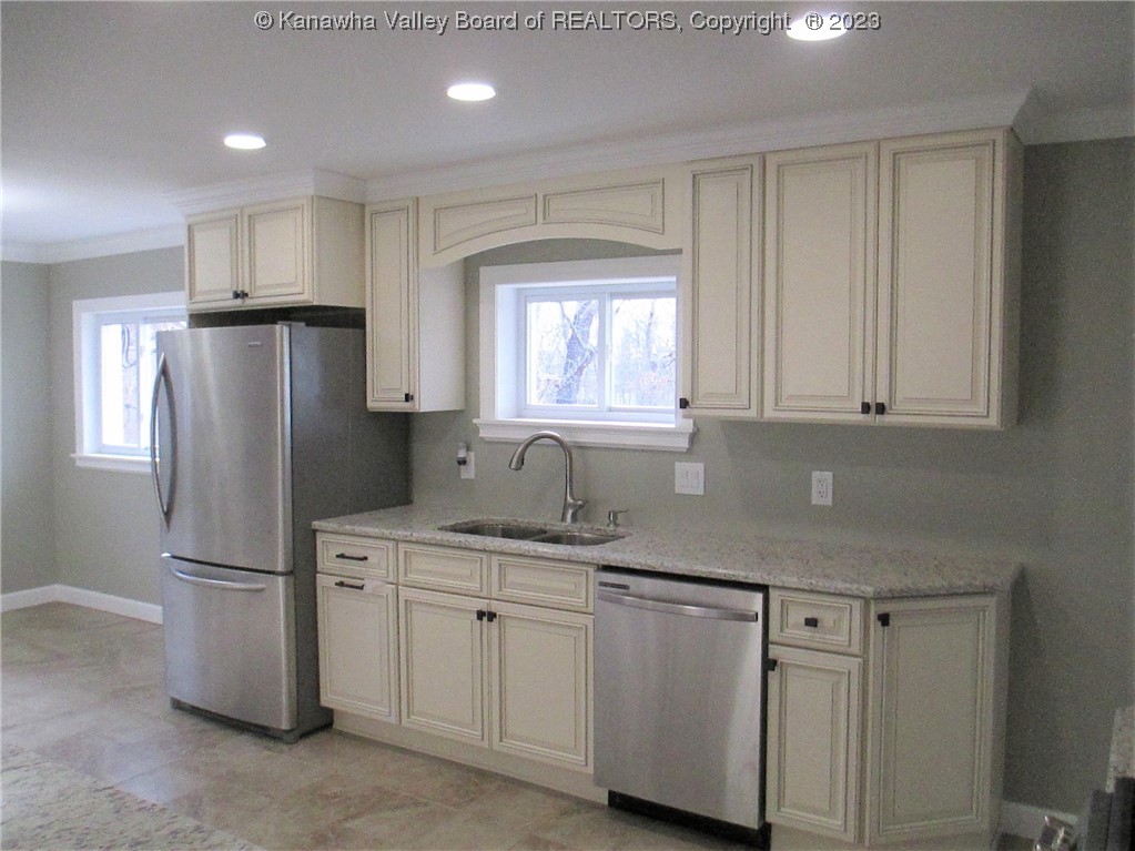 1506 Teter Road Charleston, WV 25314 - Photo 8 of 31 Gallery Image 8