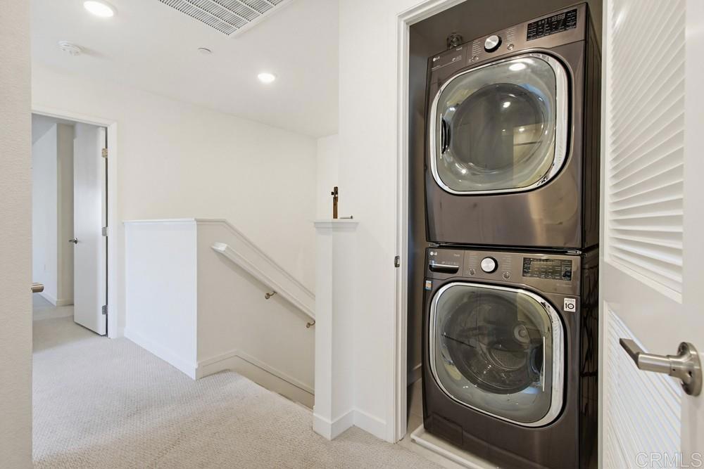 35131 Rangpur Lane Fallbrook, CA 92028 - Photo 35 of 61 a utility room with dryer and washer