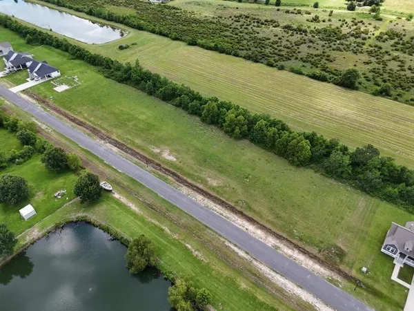 $32,500 | 9 Oaks Dr Lake, Lake Charles, LA 70607