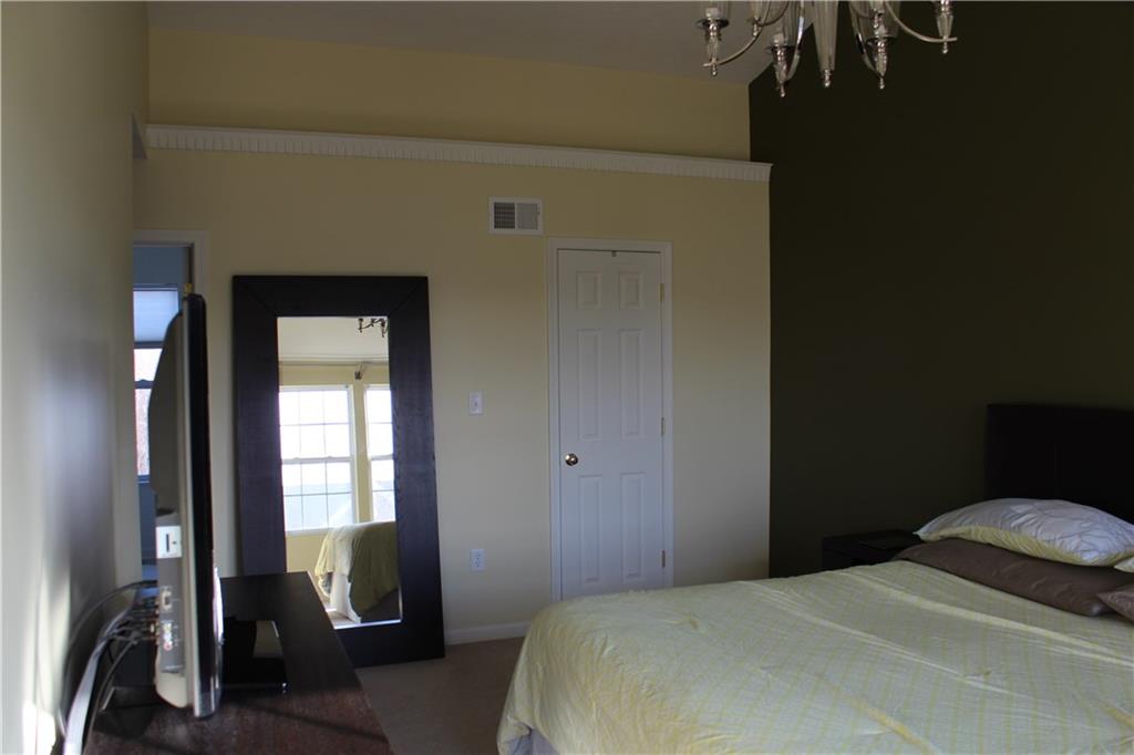 511 Blue Ridge Drive Coraopolis, PA 15108 - Photo 9 of 24 Master bedroom