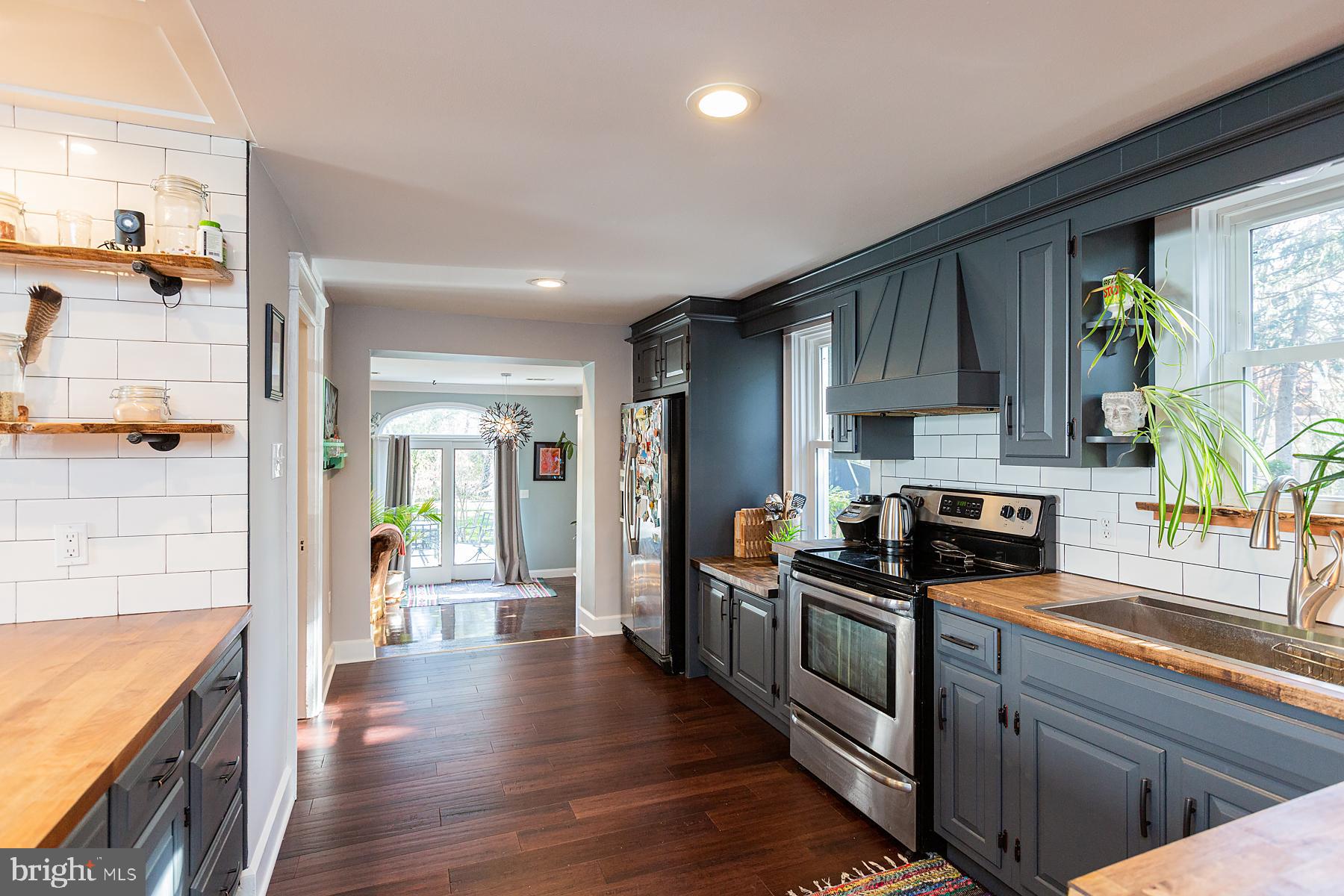 1603 Butter Road Lancaster, PA 17601 - Photo 7 of 70