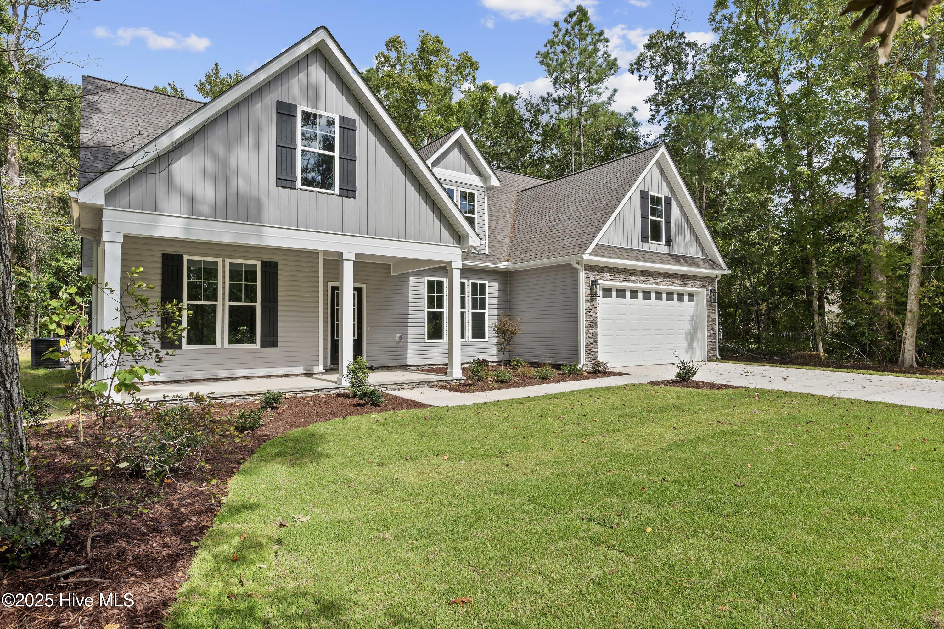 255 White Oak Bluff Road Stella, NC 28582 - Photo 2 of 66 255-WhiteOakBluff-10-1-25-004