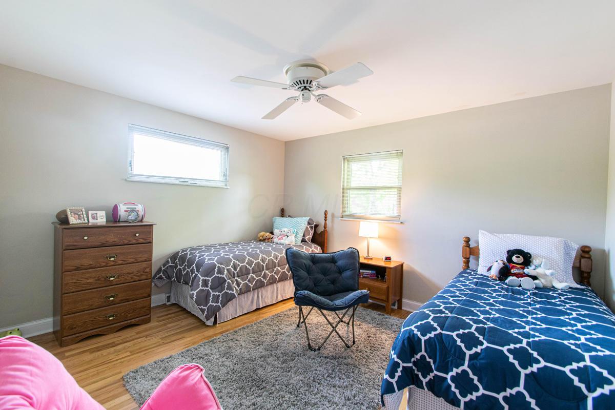 2212 Buckley Road Columbus, OH 43220 - Photo 22 of 30