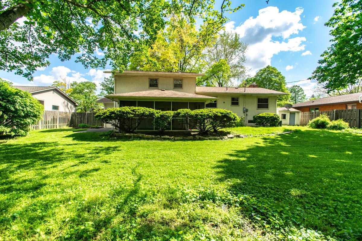 2212 Buckley Road Columbus, OH 43220 - Photo 27 of 30