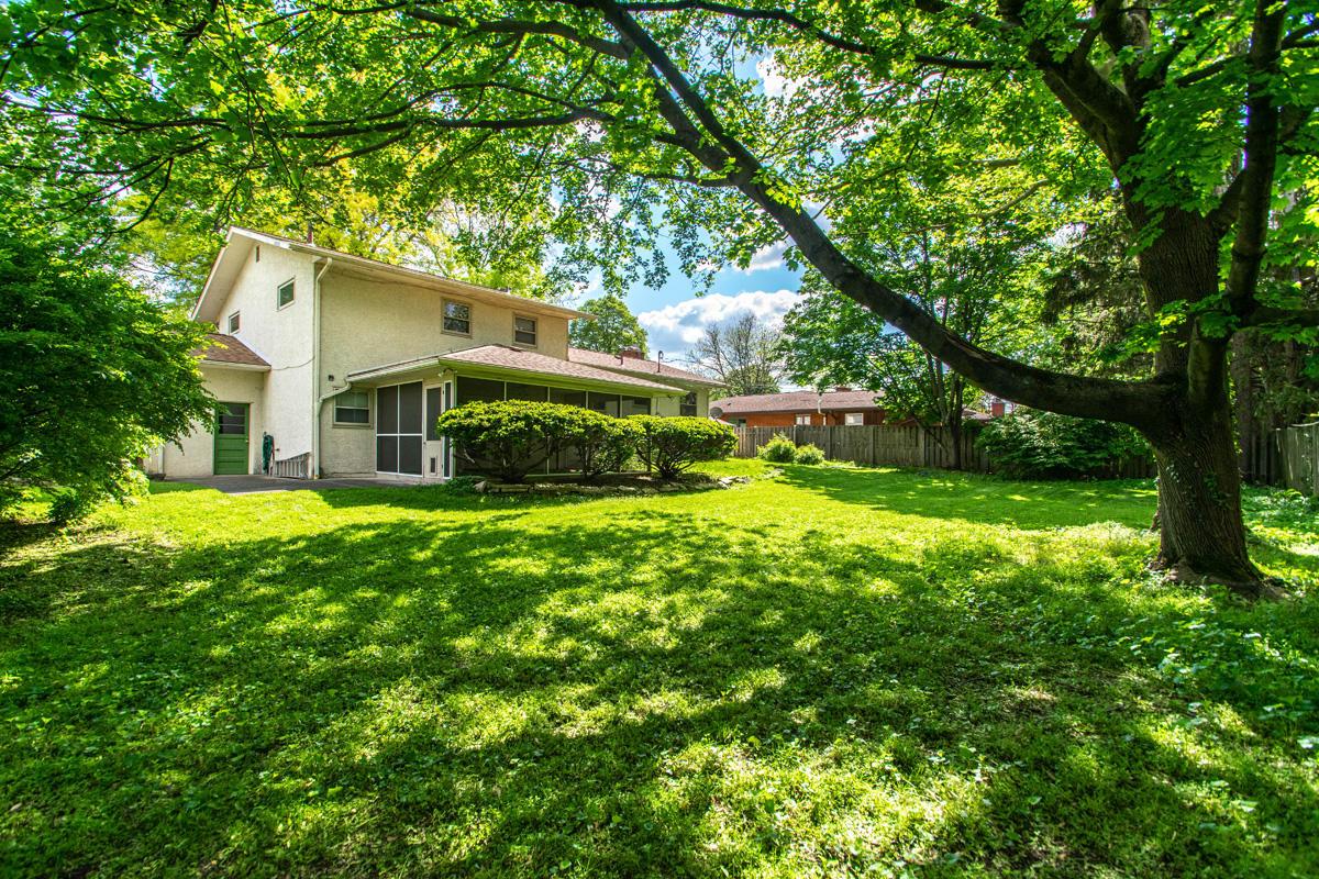 2212 Buckley Road Columbus, OH 43220 - Photo 29 of 30