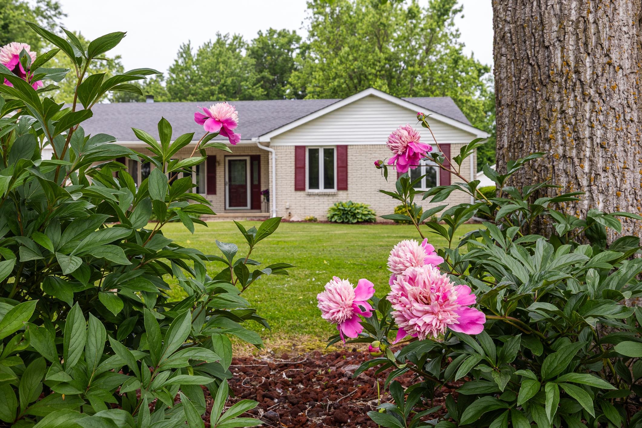 1540 Clarkston Road Lake Orion, MI 48362 - Photo 2 of 55 50178894-f4d46edc-5f96-4e1e-9798-e4166ffdf96c.JPG