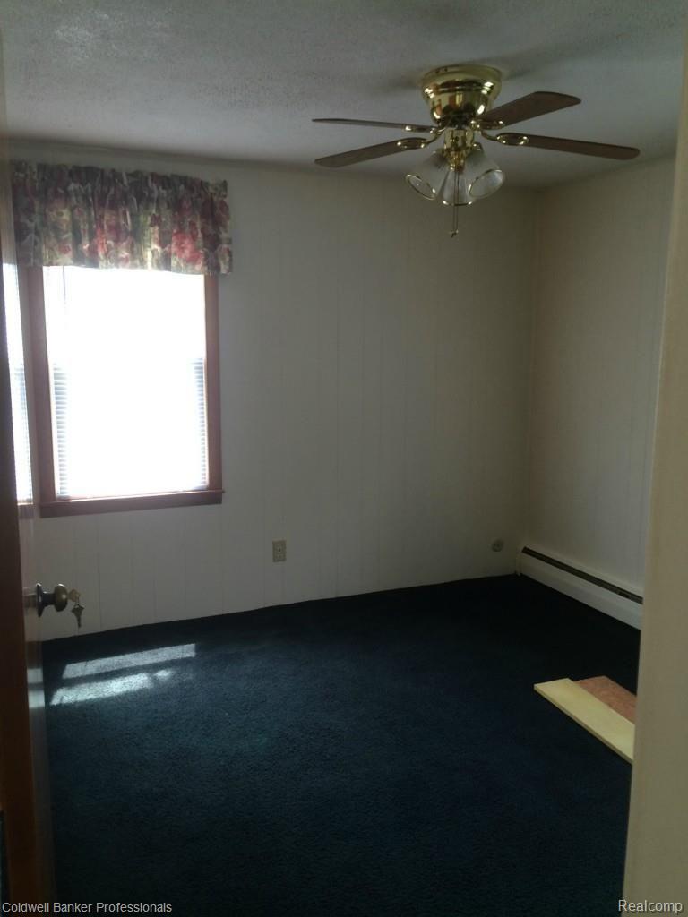 2031 South Vassar Road Davison, MI 48423 - Photo 10 of 22 IMG_4810.jpg
