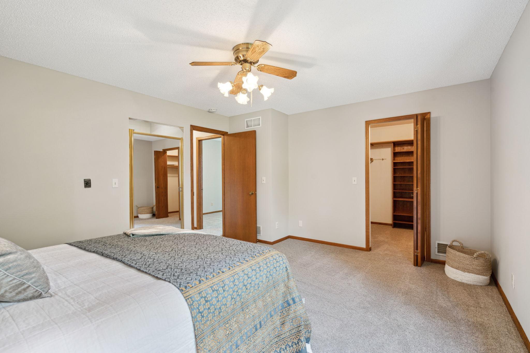 2400 Dodd Road Mendota Heights, MN 55120 - Photo 18 of 39 Gallery Image 18