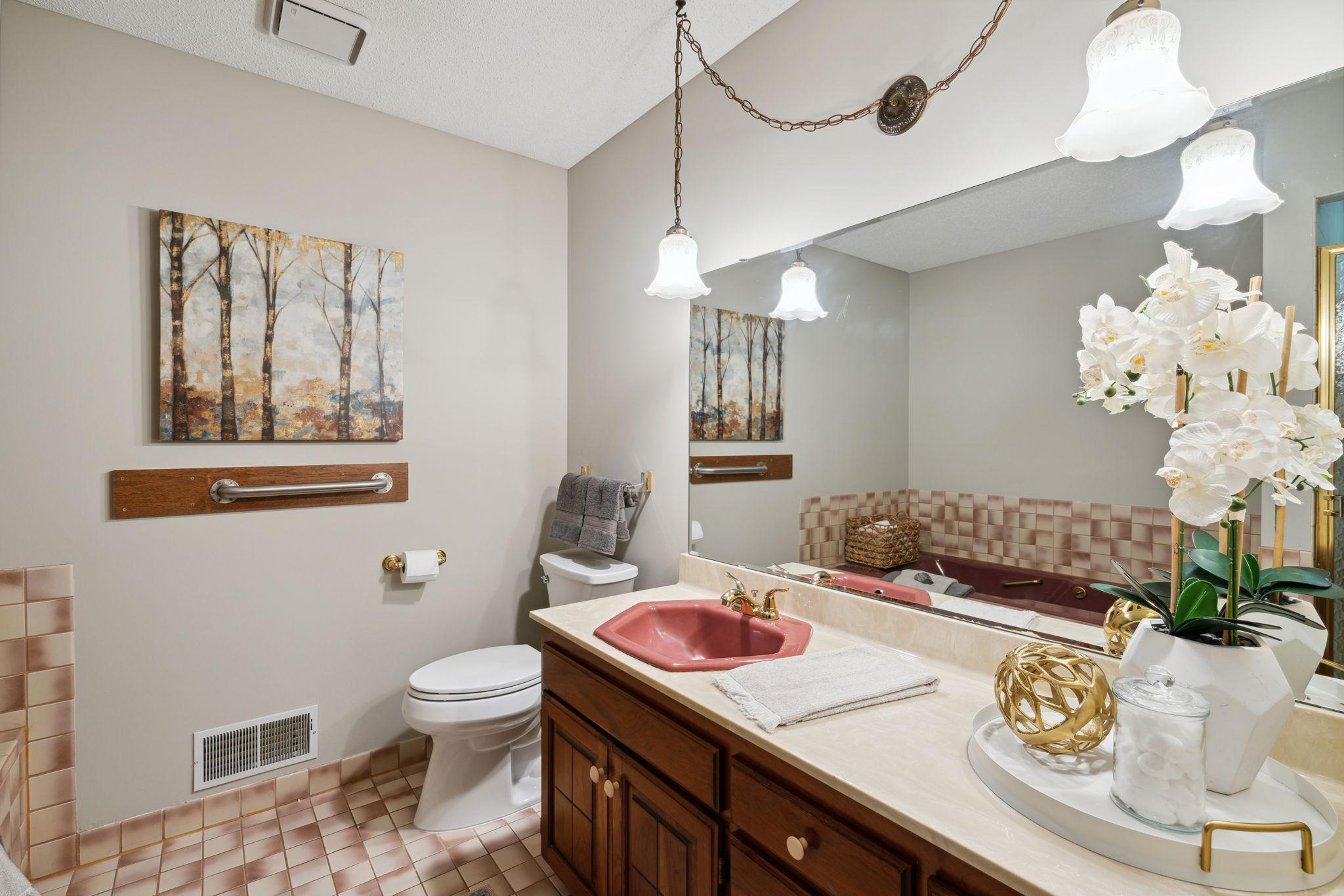 2400 Dodd Road Mendota Heights, MN 55120 - Photo 21 of 39 Gallery Image 21