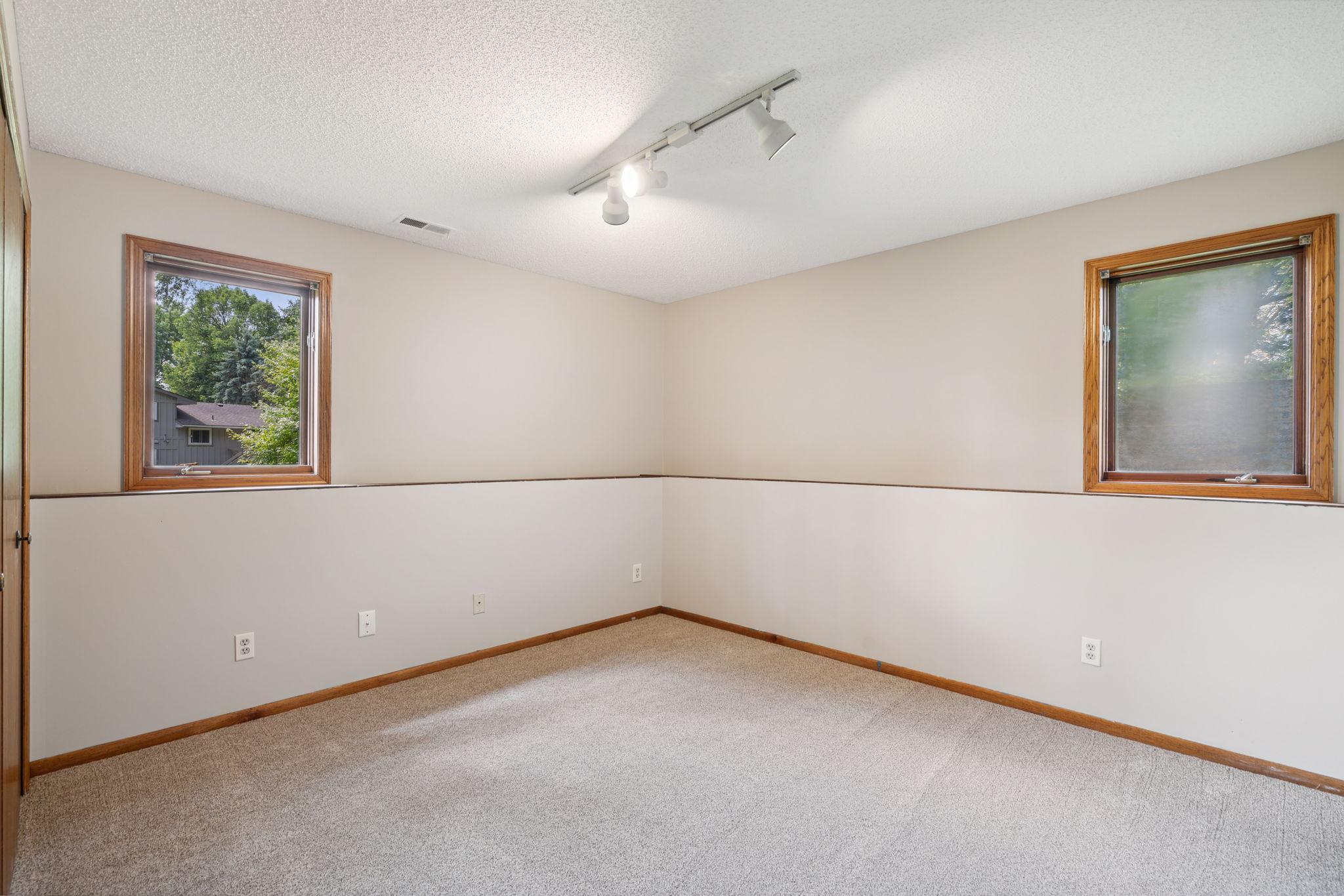 2400 Dodd Road Mendota Heights, MN 55120 - Photo 26 of 39 Gallery Image 26