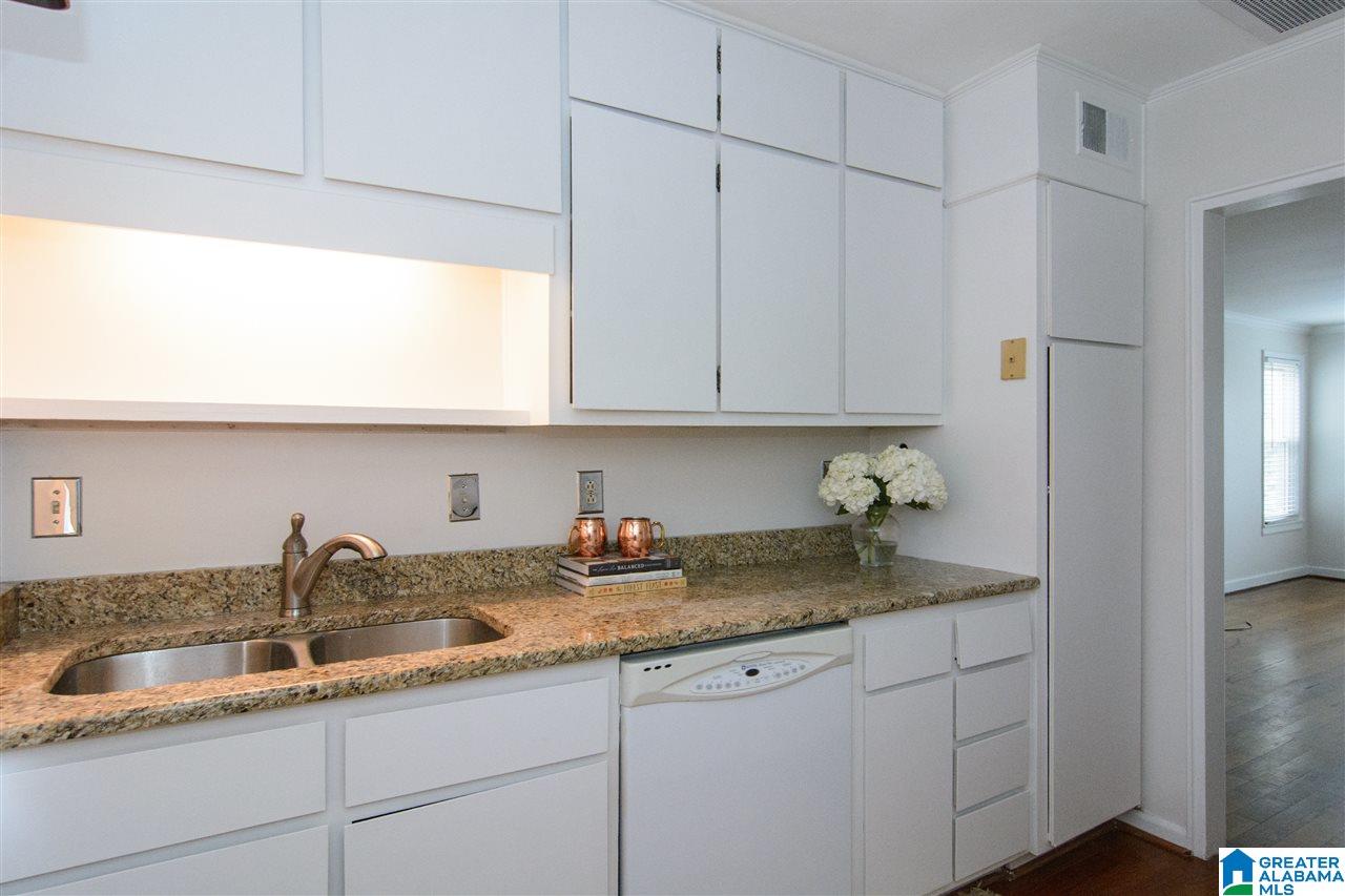 904 Sims Avenue, Unit D Birmingham, AL 35213 - Photo 9 of 24