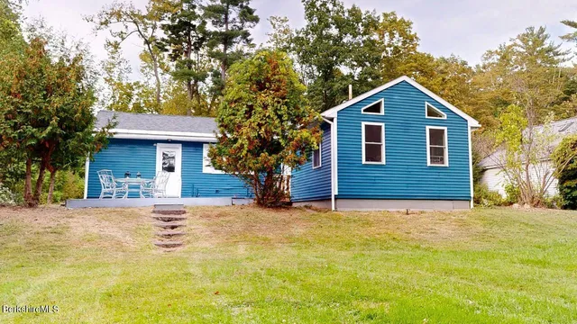 $398,980 | 136 Sand Springs Road, Williamstown, MA 01267