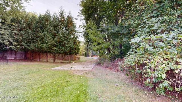 $398,980 | 136 Sand Springs Road, Williamstown, MA 01267