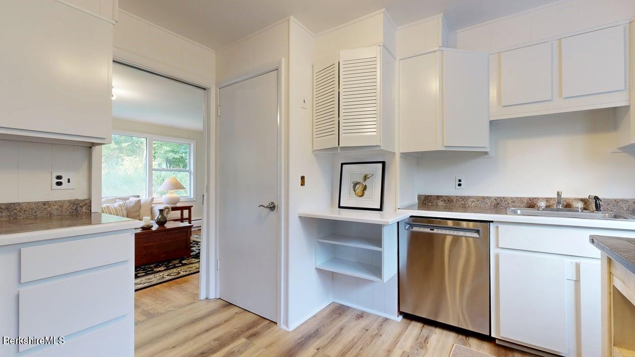 136 Sand Springs Road Williamstown, MA 01267 - Photo 4 of 24 View into the living room