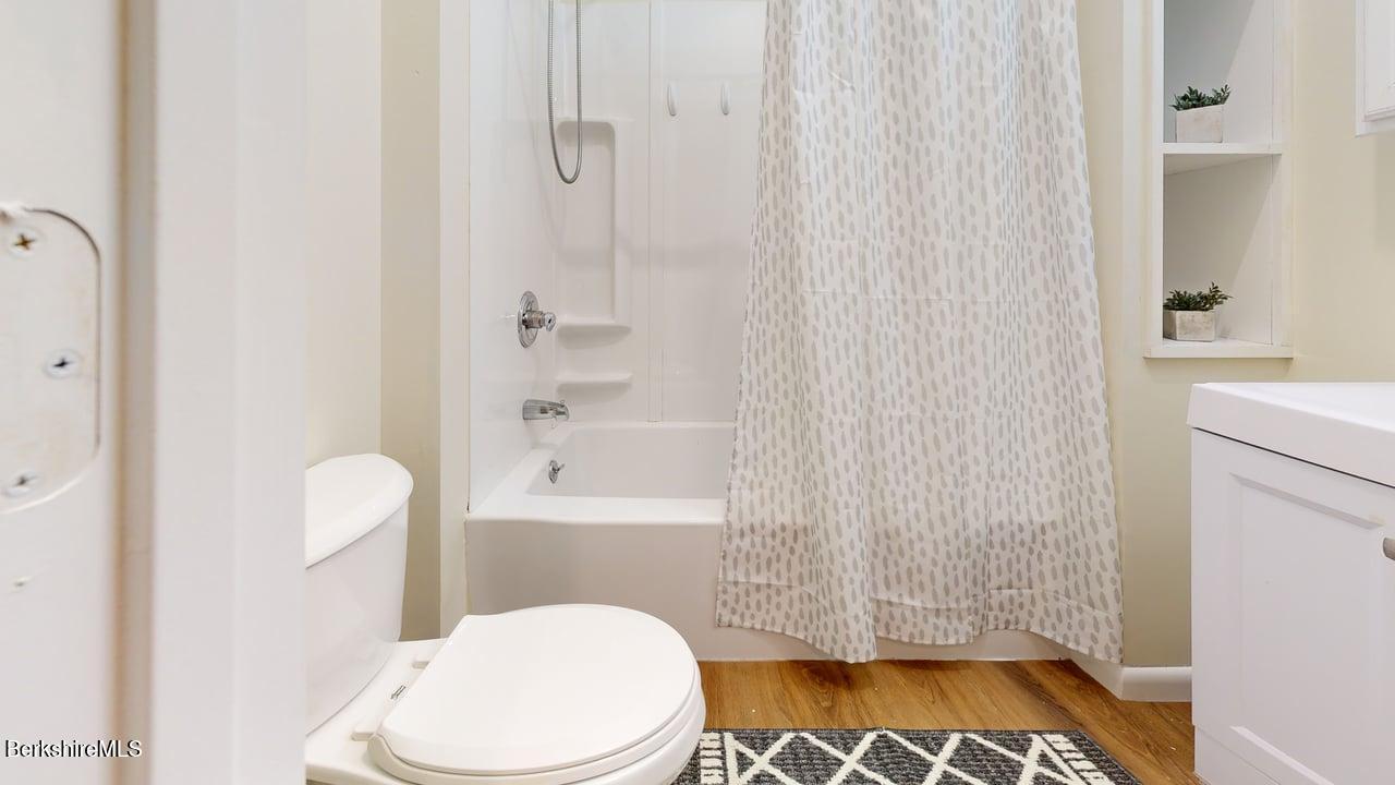 136 Sand Springs Road Williamstown, MA 01267 - Photo 9 of 24 Full bath