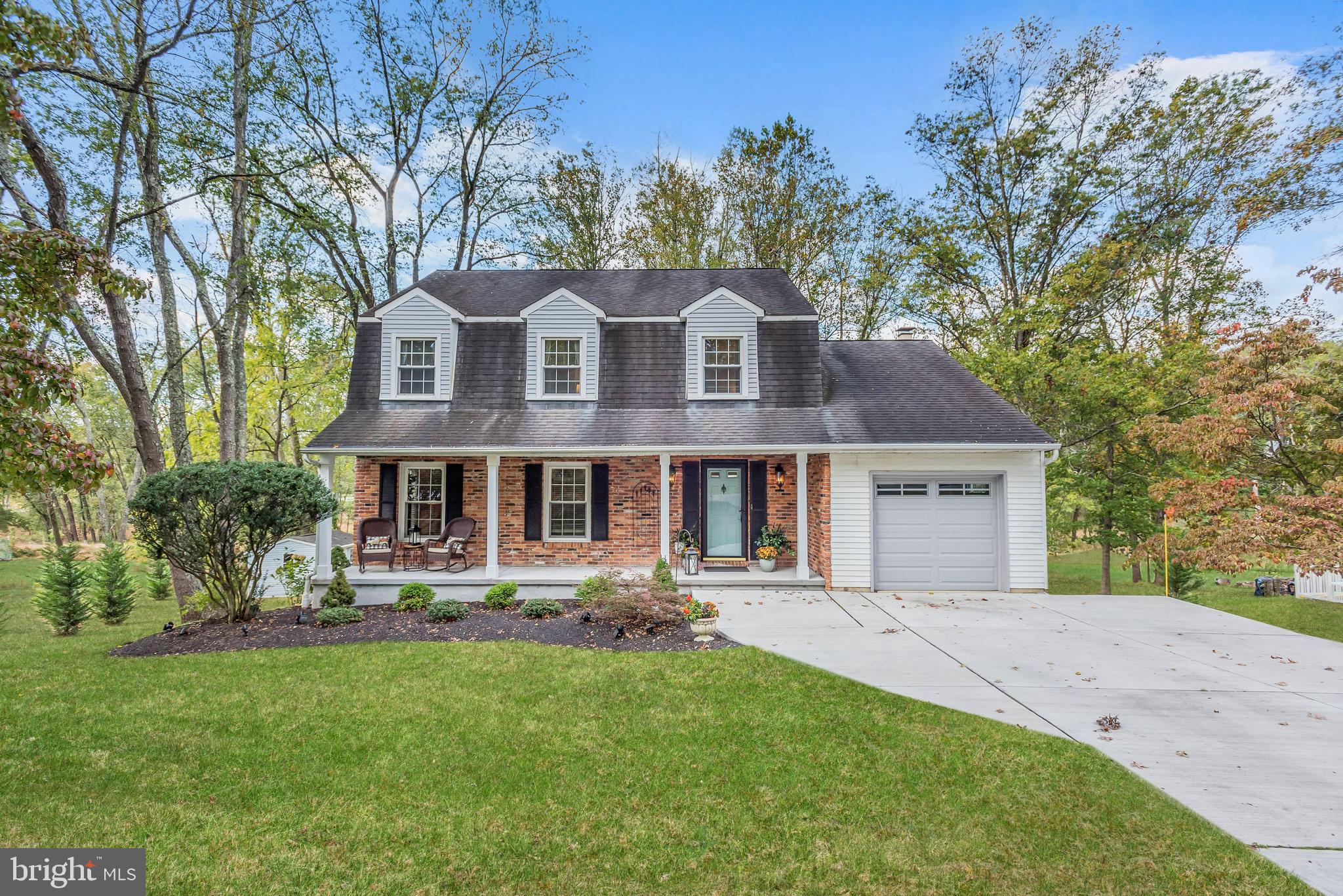 9749 Hillsmere Road Ellicott City, MD 21042 - Photo 1 of 39 Welcome to 9749 Hillsmere Road!