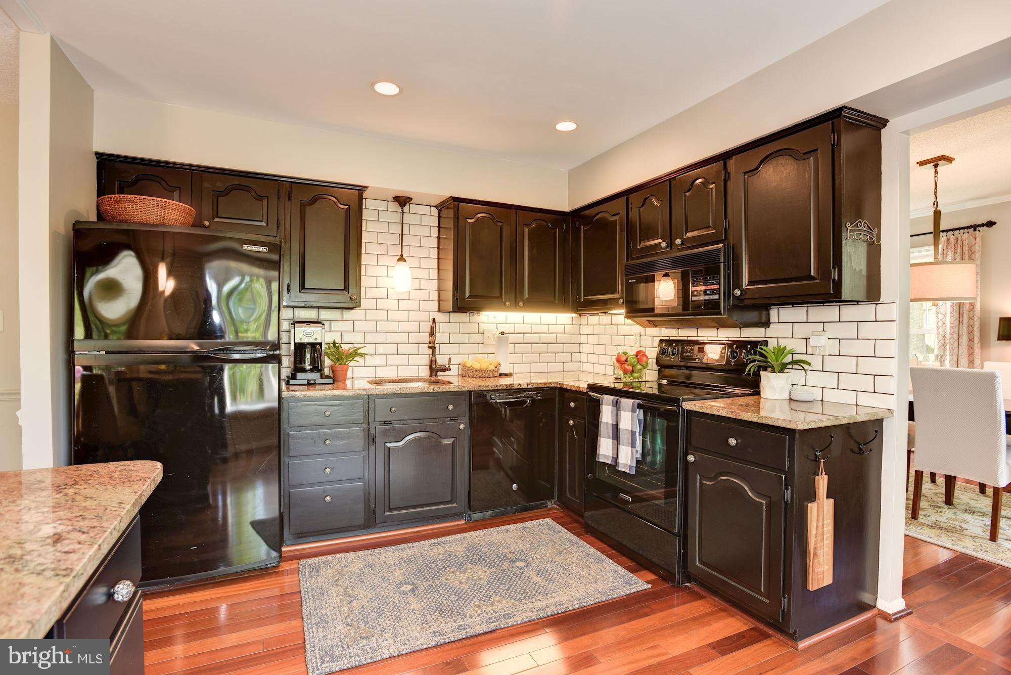 9749 Hillsmere Road Ellicott City, MD 21042 - Photo 13 of 39 Kitchen