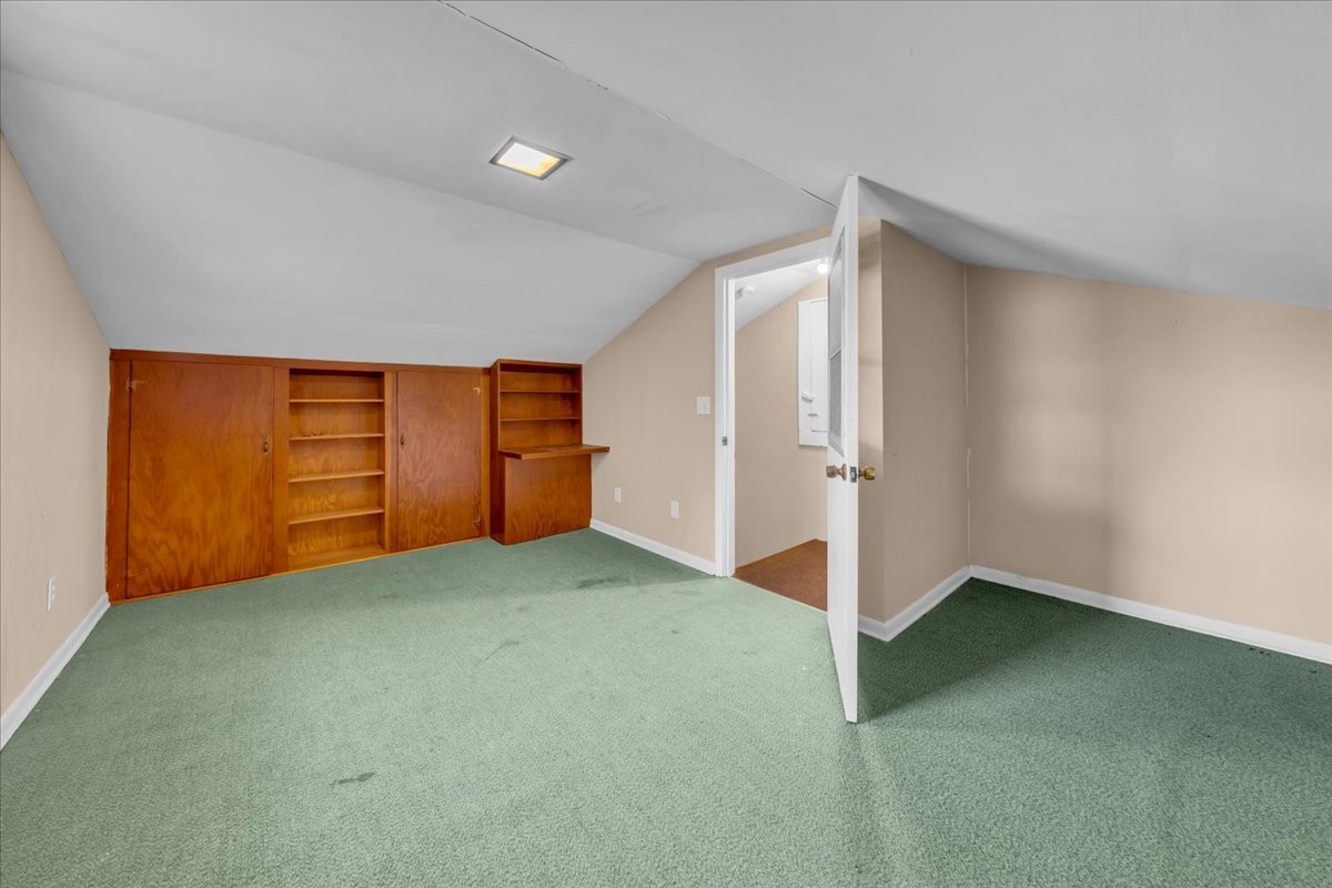 902 Sycamore Drive Manchester, TN 37355 - Photo 33 of 51 an empty room with closet