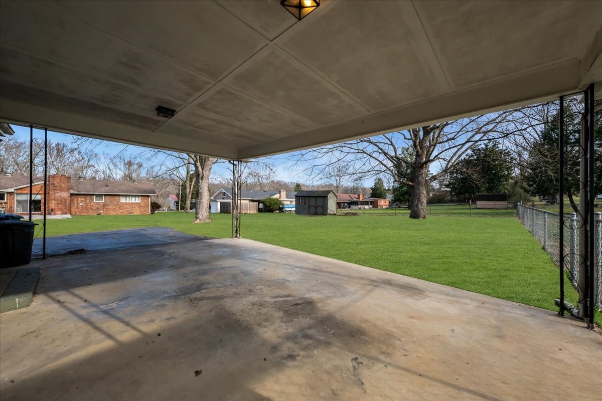 902 Sycamore Drive Manchester, TN 37355 - Photo 39 of 51 a view of a volley ball court